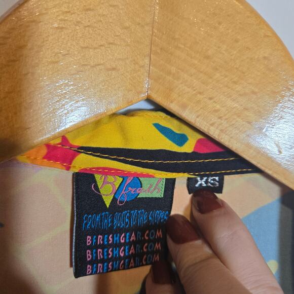 B Fresh Gear Summer Jam Shirt Moisture Wicking Bright All Over Pattern XS Unisex - Picture 3 of 7